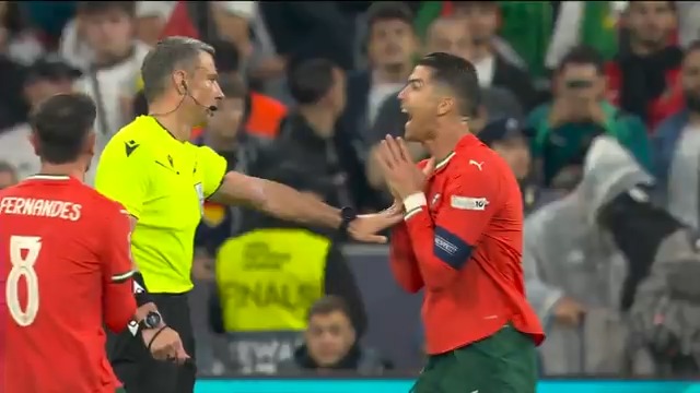 No corner was given to Portugal after this chance from Ronaldo