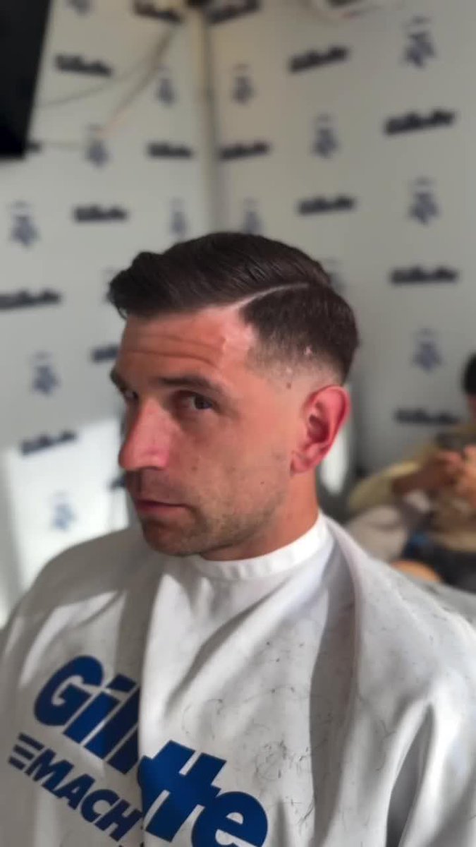 🇦🇷✂️ El NUEVO LOOK de Dibu Martínez previo al partido con Chile. ⁉️¿Qué puntaje le ponés?