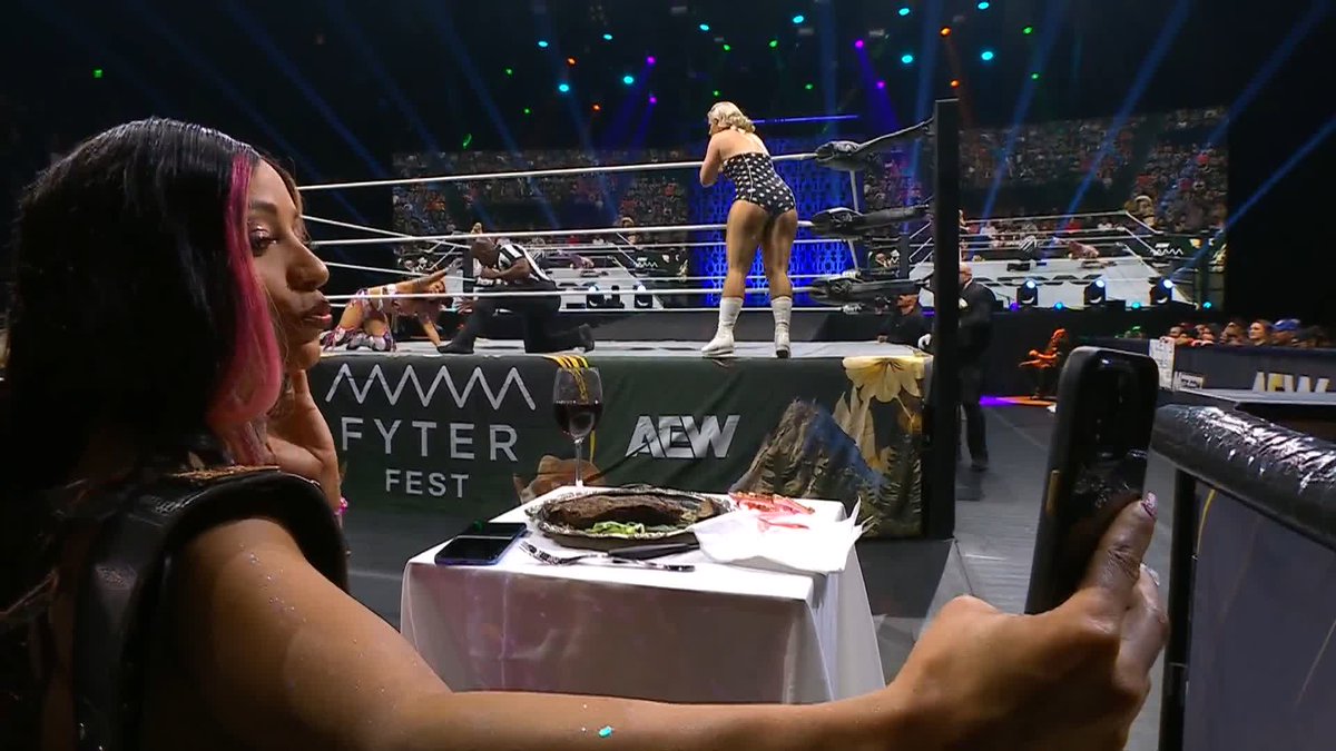 We think Mercedes Moné Varnado is REALLY starting to enjoy this tag match now! Watch #AEWFyterFest LIVE on TBS & MAX