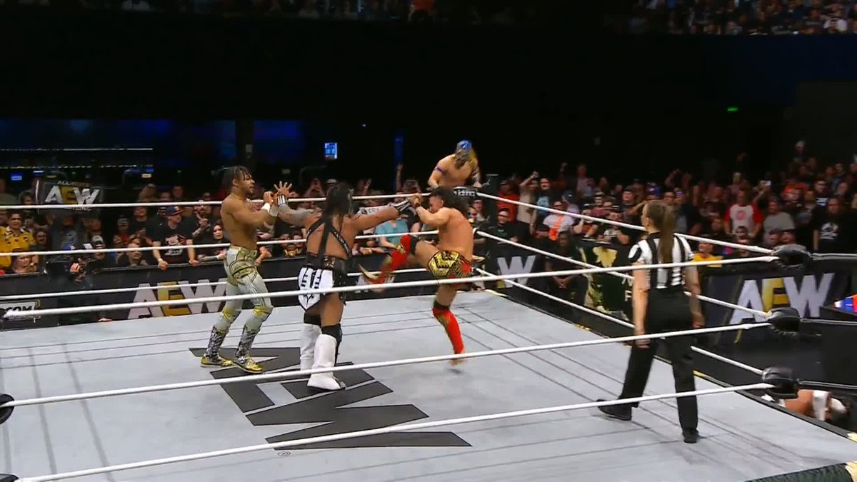 Triple Team Code Red from @Komandercrmx! Watch #AEWFyterFest LIVE on TBS &amp; MAX
