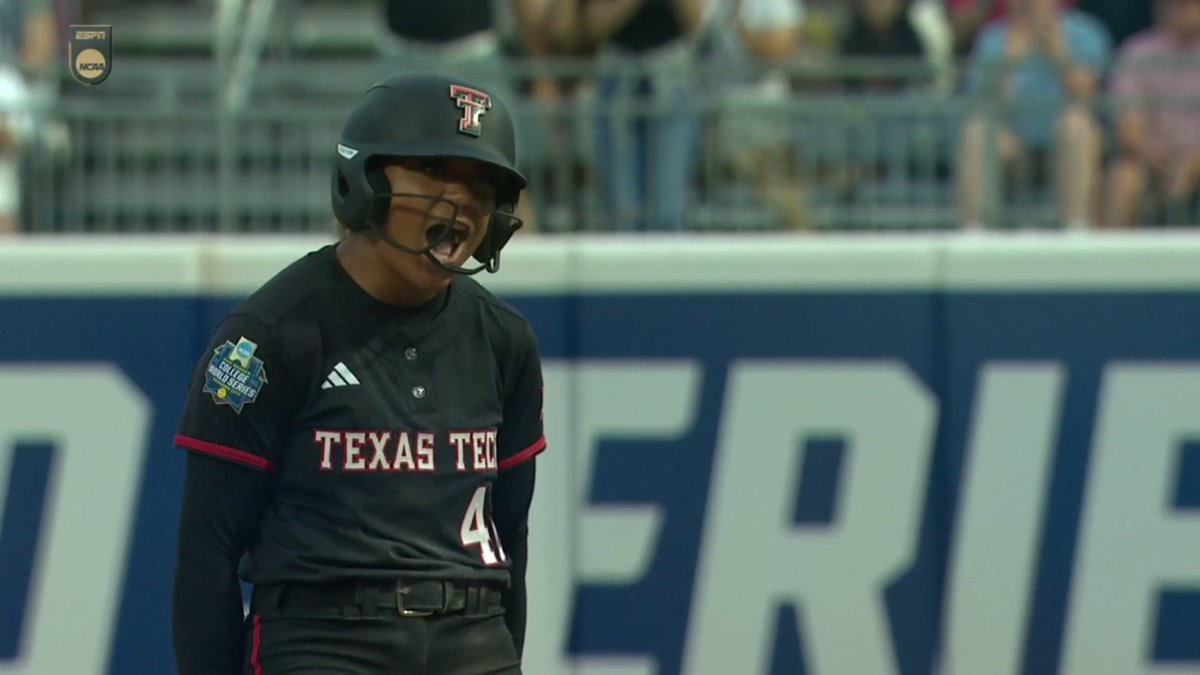 TEXAS TECH GETS ON THE BOARD FIRST IN GAME 1 OF THE WCWS FINALS 🍿