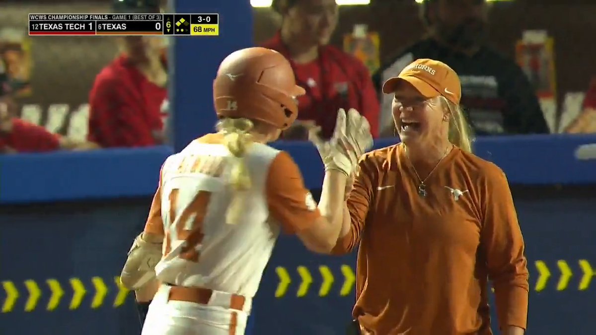 LONGHORNS TAKE THE LEAD ๐ค #WCWS x ๐ฅ ESPN / Texas Softball