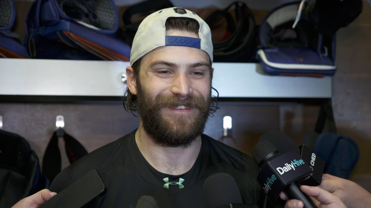"I know these guys have it within themselves to come back from a deficit like that... It's my job to give the team a chance to win. I was able to keep it at three." Stuart Skinner on his focus when the #Oilers were down by two goals. Enterprise | #LetsGoOilers