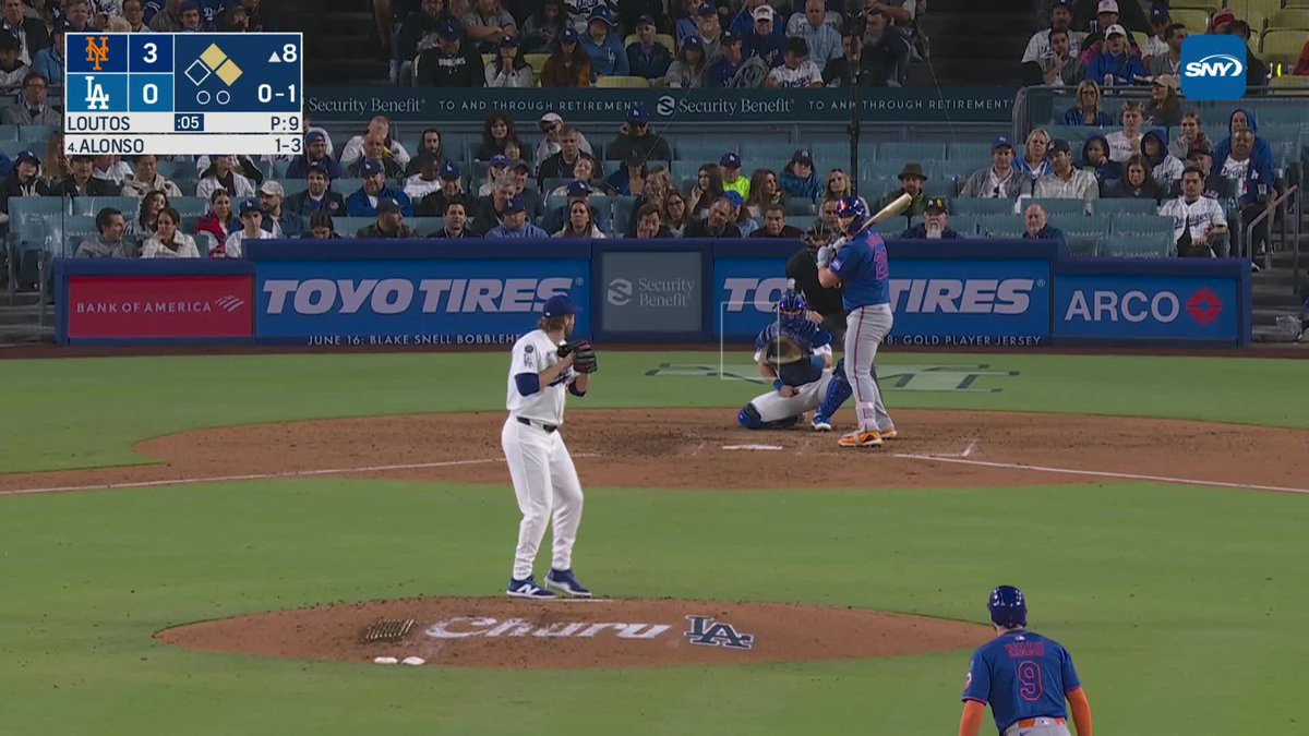Pete Alonso CRUSHES his second home run of the night!