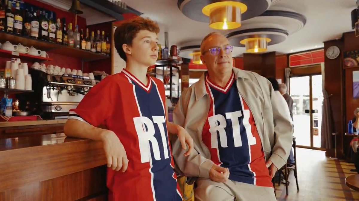 Le Paris Saint-Germain réédite son maillot rouge iconique de 1975 🔴🔵 ➡️