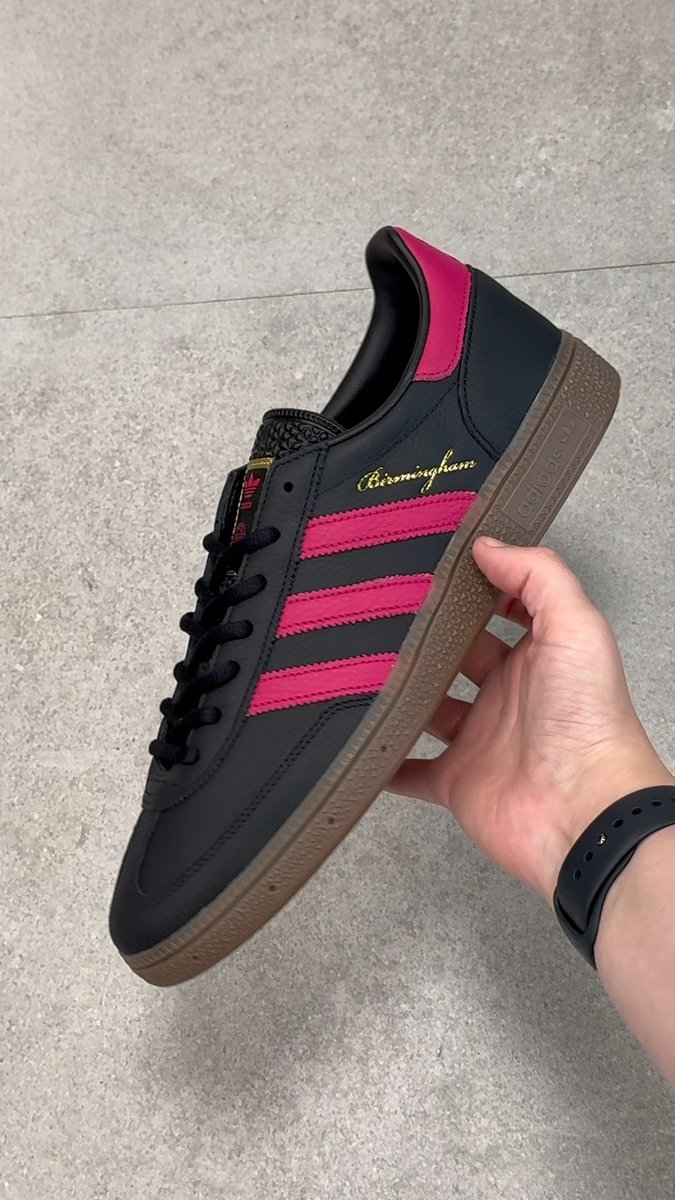 Let us know your thoughts on the in-hand look of our upcoming #adidasOriginals Birmingham 'Anniversary City Series' - #sizeexclusive👇