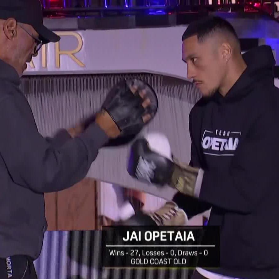 🗣️ 𝙏𝙃𝙀 𝘾𝙃𝘼𝙈𝙋 𝙄𝙎 𝙃𝙀𝙍𝙀 👑 IBF cruiserweight king Jai Opetaia goes through his paces 👊 #OpetaiaSqueo | June 8 | Live on DAZN
