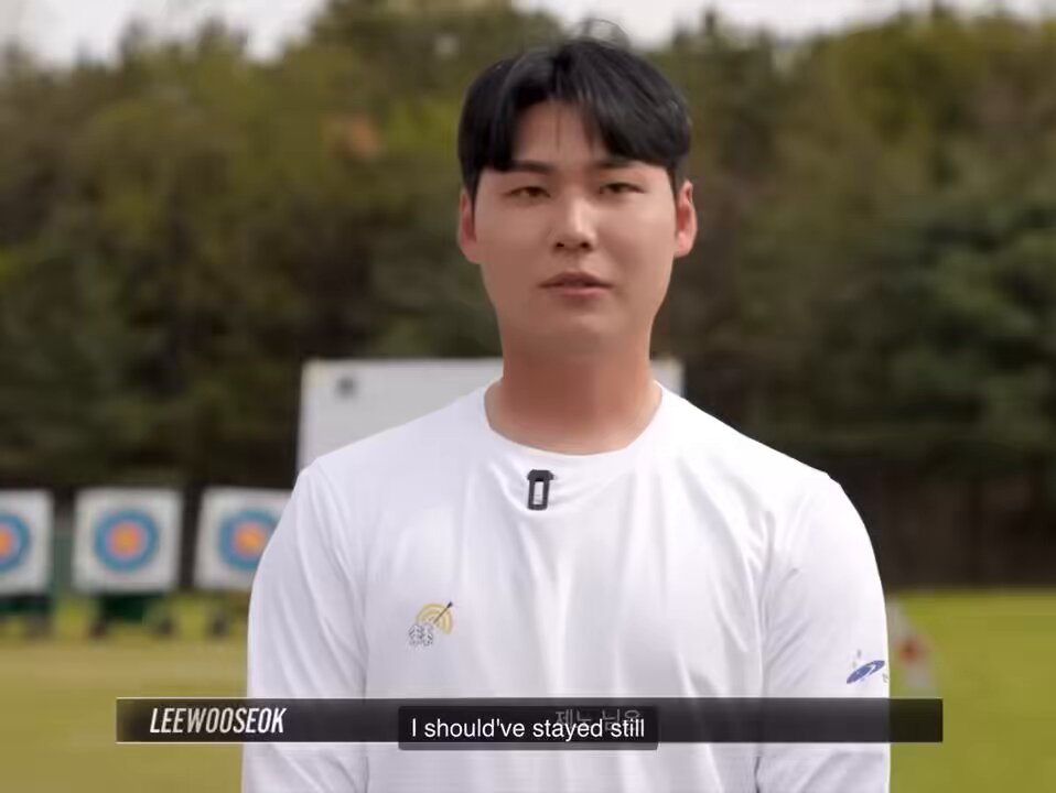 lee wooseok’s (national team player) review of jeno’s archery! •stable posture, as good as those who’s played for 5, 10 years •if jeno practises his shooting he could compete on archery completions for non-professionals such praises for jeno! just what can’t he do 🥹