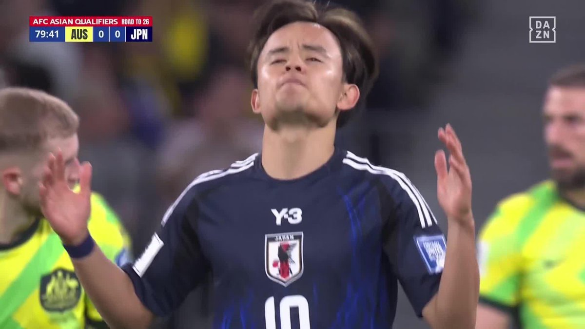 巧みな切り返しからゴールへと迫る「10 」番を背負った久保建英🇯🇵🔥
