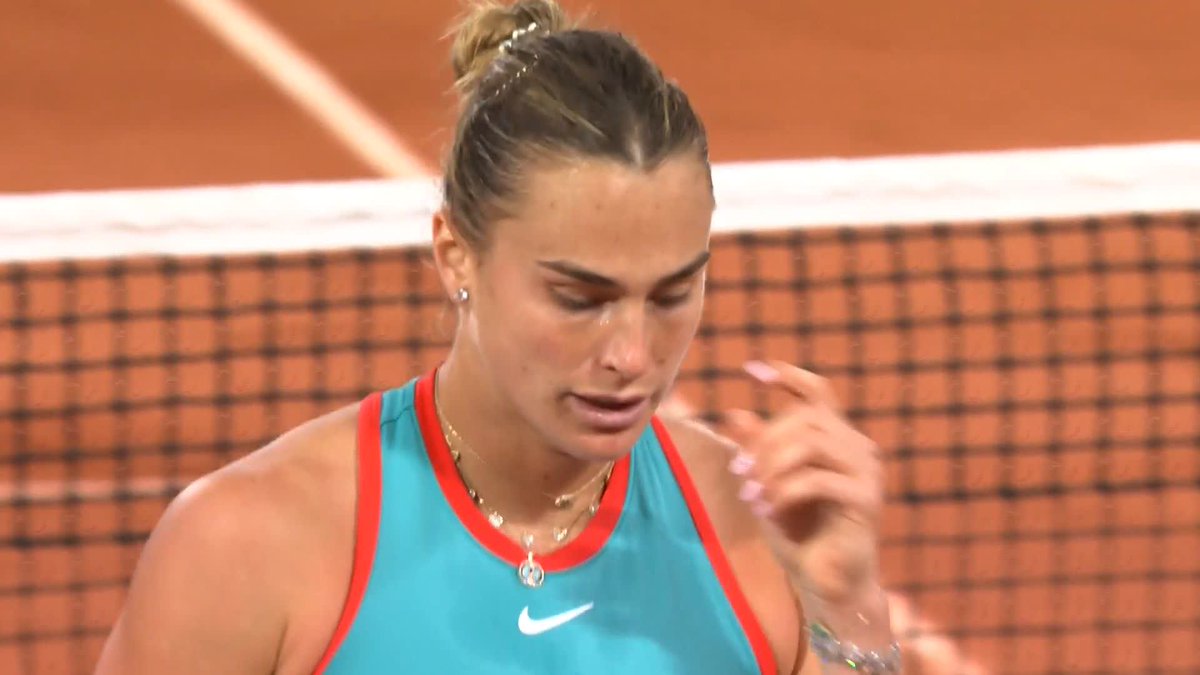 Sabalenka with the better start 💥 #RolandGarros