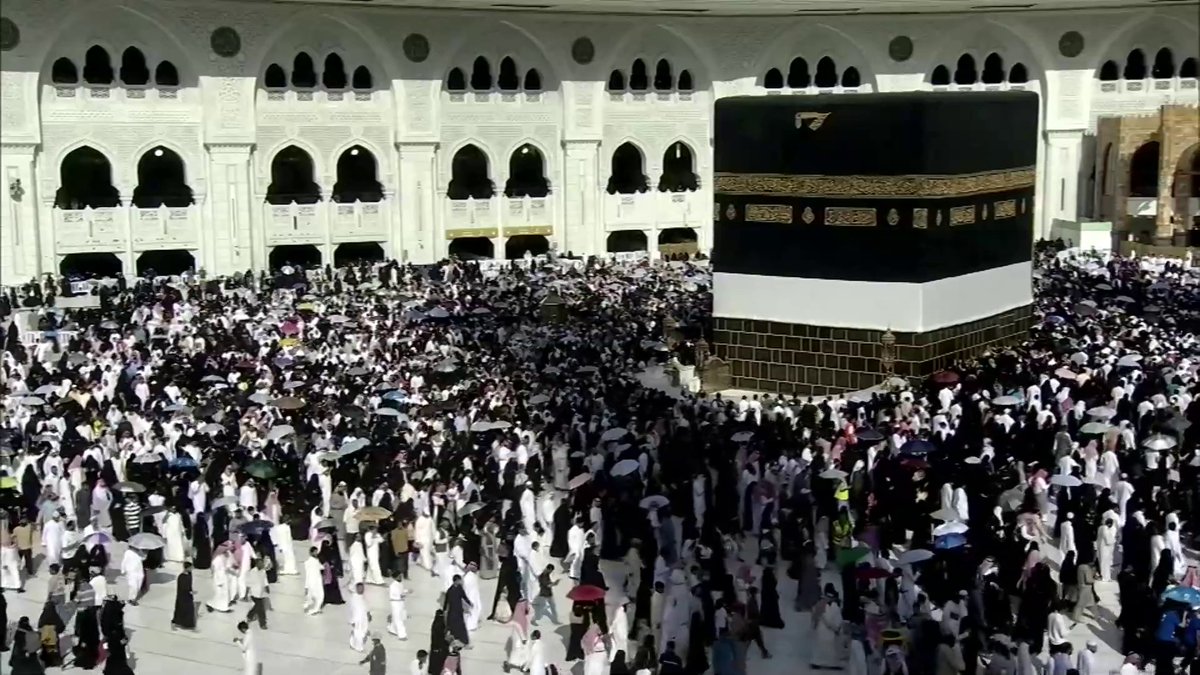 مشاهد مباشرة.. نساء مكة يؤنسون المسجد الحرام #الحج_عبر_الإخبارية