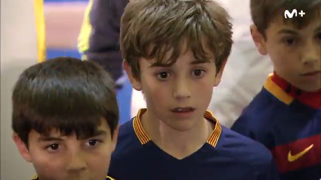 𝐔𝐧𝐚 𝐟𝐮𝐞𝐧𝐭𝐞 𝐢𝐧𝐚𝐠𝐨𝐭𝐚𝐛𝐥𝐞 𝐝𝐞 𝐦𝐚𝐠𝐢𝐚 llamada La Masía. 🪄⚽️ 📼 ❜𝐑𝐞𝐯𝐨𝐥𝐮𝐜𝐢𝐨́𝐧 𝐁𝐥𝐚𝐮𝐠𝐫𝐚𝐧𝐚❜, estreno este lunes 9 a las 21:00 en Movistar Plus + (dial 7). #LaCasaDelFútbol