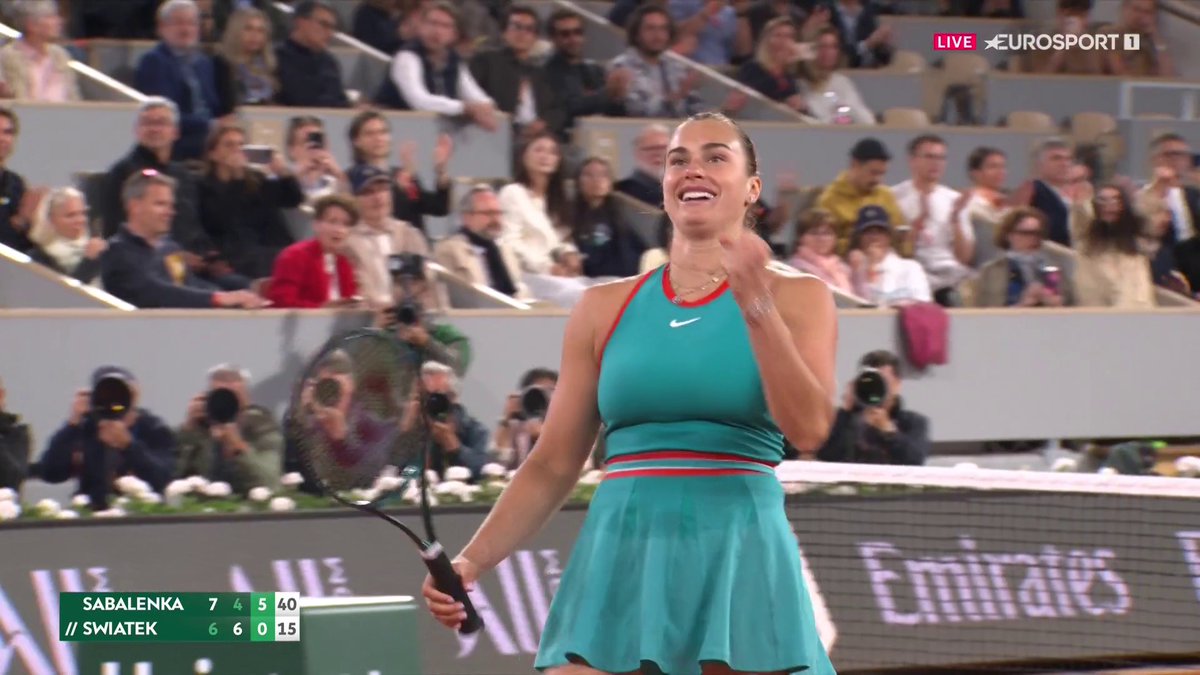 3rd player to beat Swiatek (40-3) at #RolandGarros