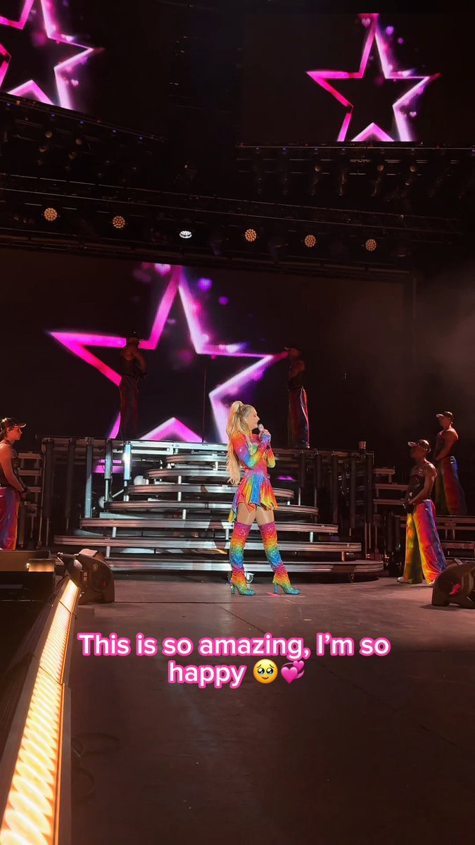 Singing #StarsAreBlind with all of WeHo Pride was an unforgettable moment 🌈🎤✨ This night was truly a dream come true 🥹💖 So grateful to share the stage and celebrate with the beautiful LGBTQIA+ community that’s shown me so much love and support over the years🫶💫 Love you all so much!😍🏳️🌈🏳️⚧️ #Sliving #InfiniteIcon 💫 #WeHoPride