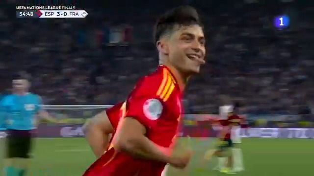 Imposible no verlo en bucle. El mejor centrocampista del mundo.
