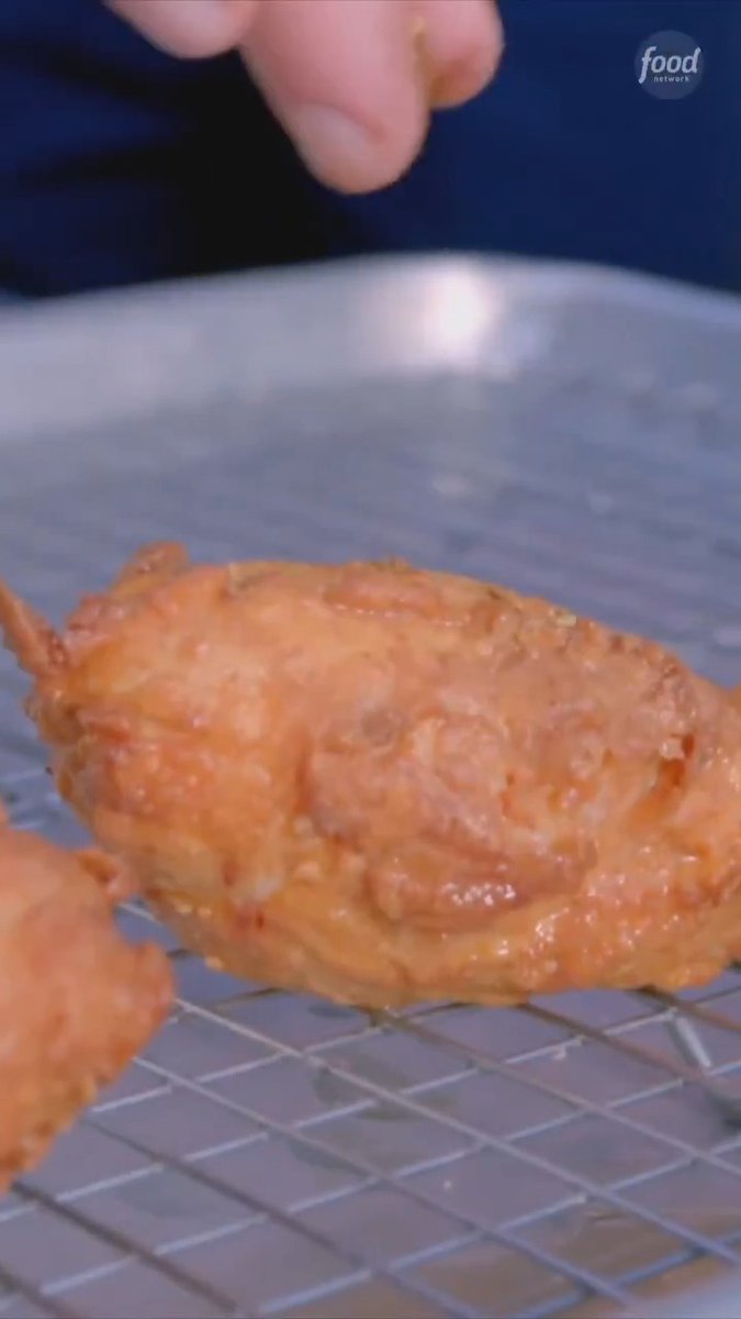 That golden crust though 🤤😍 Molly Yeh's buttermilk brine is divine! Max for more of #GirlMeetsFarm: #StreamOnMax Get the recipe: