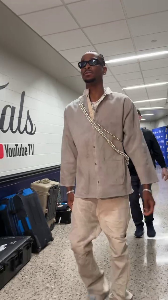 SGA in the building for his first NBA Finals appearance 🤩 #NBAFinals Game 1 | 8:30 ET on ABC 🍿