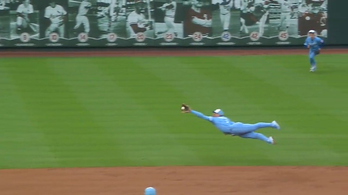 Bird? ❌ Plane? ❌ Bobby Witt Jr.? ✅