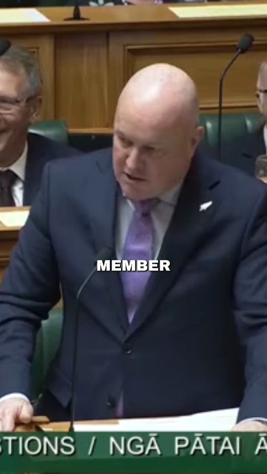 Not a bad clap back from the PM 🇳🇿 🚜