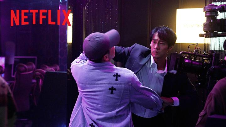 Mantan gangster rela balik lagi ke dunia gelap buat balas dendam atas kematian adiknya. Tonton aksi comeback So Ji-sub di serial terbatas Mercy For None, UDAH TAYANG di Netflix!