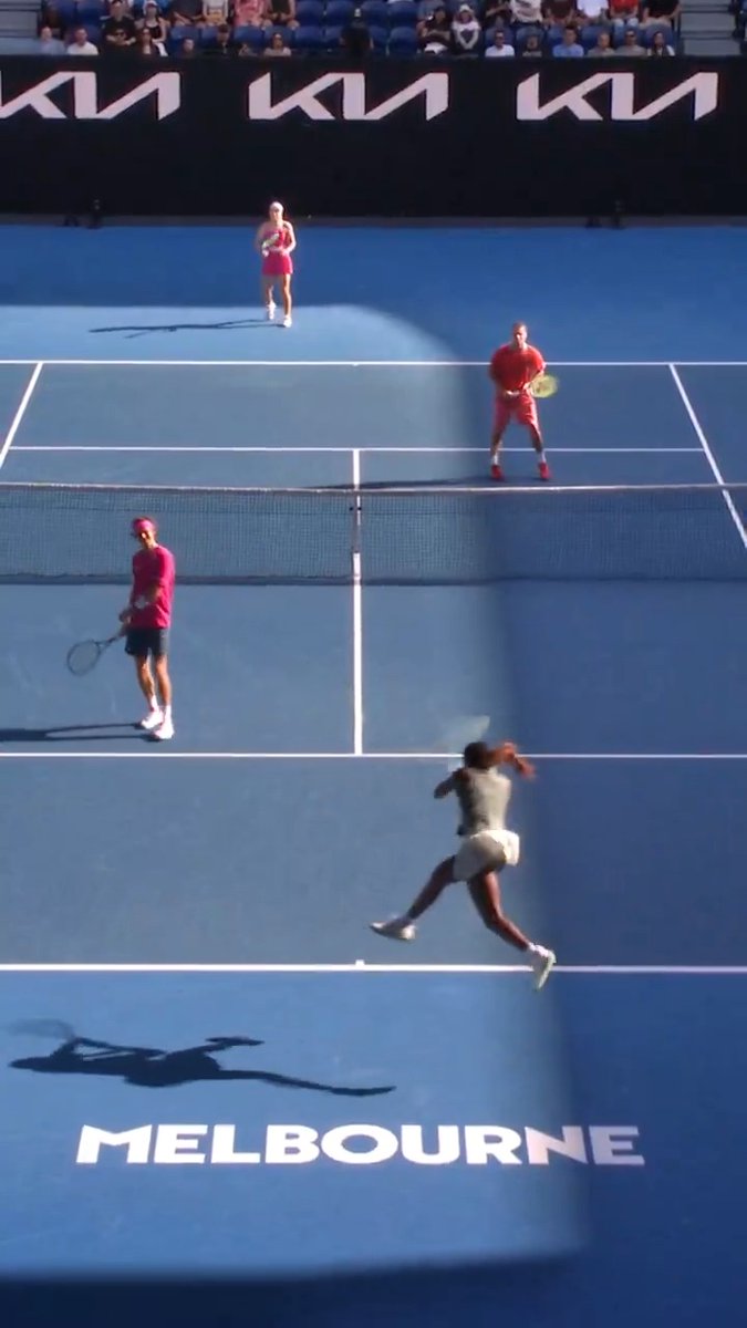 Coco &amp; Dasha try the BWEH 🗣️