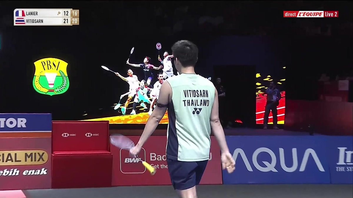 Le Français Alex Lanier s'incline en quarts de finale de l'Open d'Indonésie, face au Thaïlandais Kunlavut Vitidsarn, numéro 1 mondial. #lequipeBADMINTON