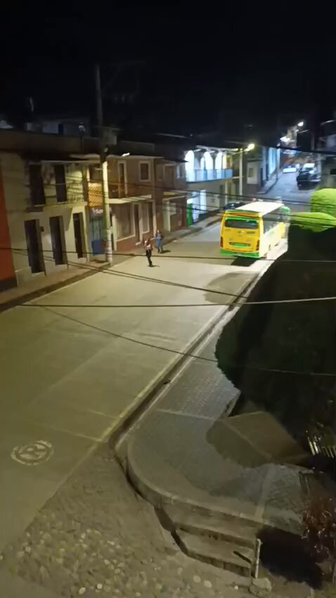 #LAMENTABLE. Un joven auxiliar de la Policía llamado Luis Expedito Pabón Contreras fue asesinado por un francotirador del ELN en el municipio de Herrán, Norte de Santander. El oficial de tan solo 19 años, tenía un mes de haber llegado a esta población, al sur del departamento.