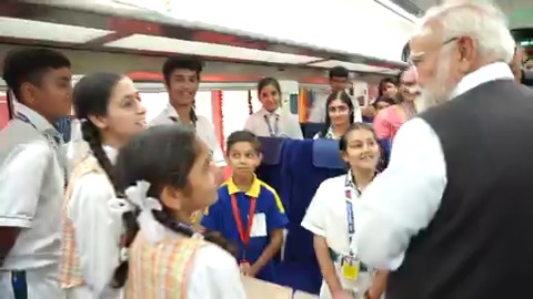 Flagged off Vande Bharat trains that connect Katra and Srinagar. Also had the opportunity to interact with these bright and energetic youngsters. Here are highlights from our interaction...