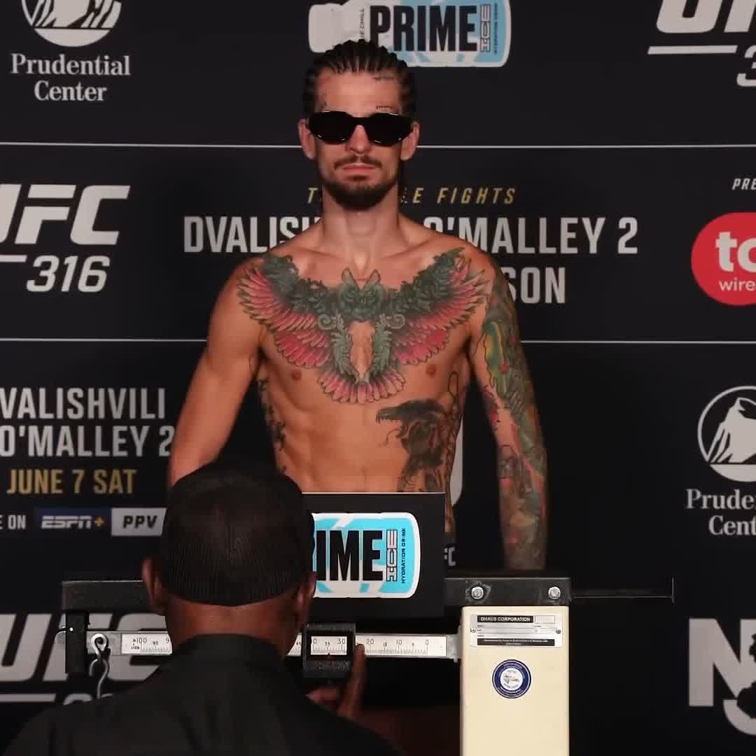 First to the scale Sean O'Malley 💪 He weighs in at 135 pounds ahead of tomorrow night! #UFC316