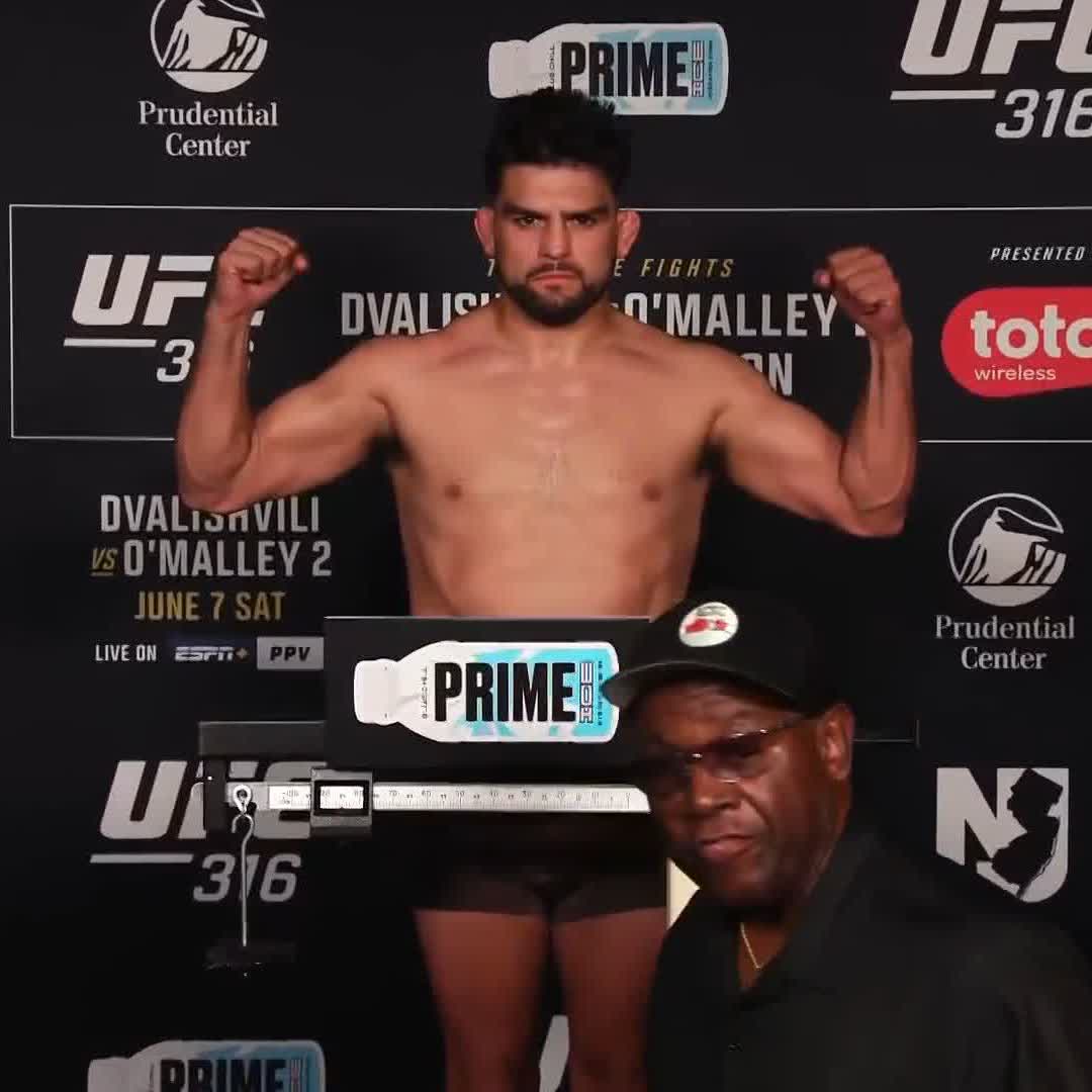 He's ready to put on a show 😮‍💨 #OnAmission4Gold weighs in at 185 pounds! #UFC316