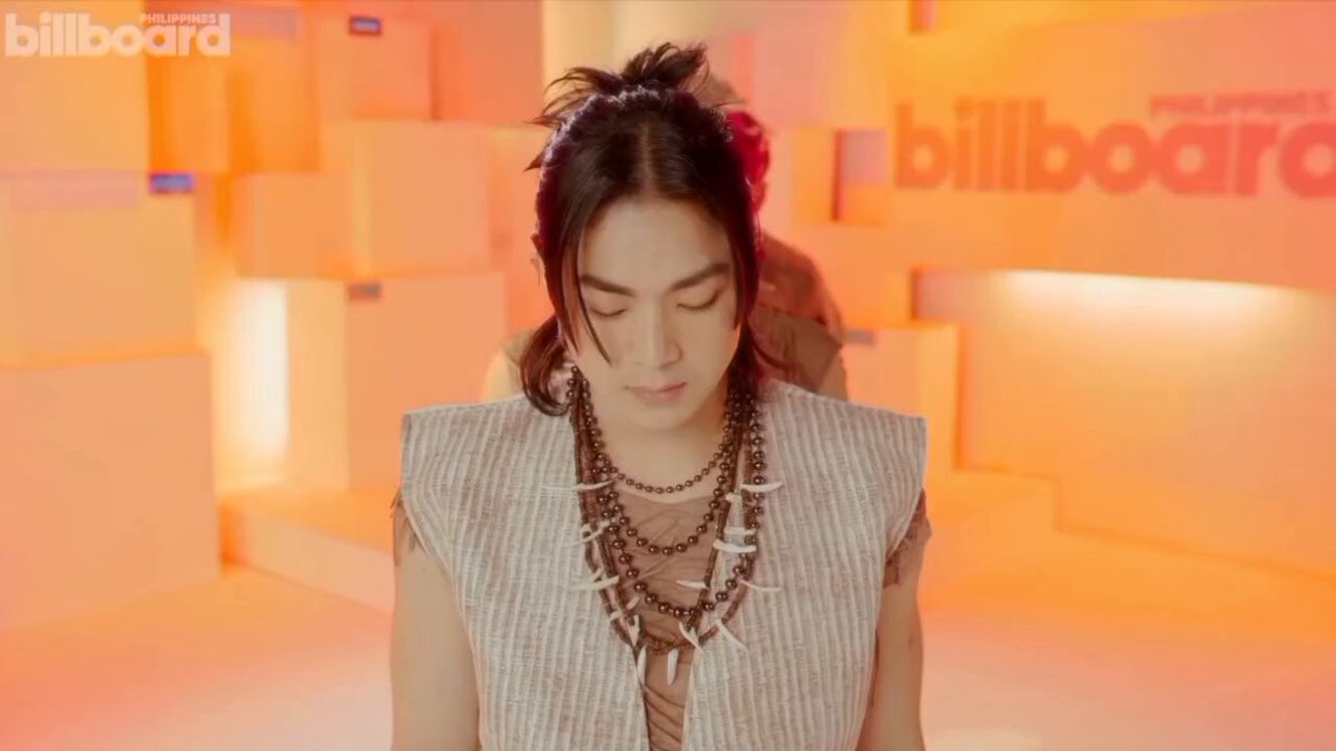vxon performs ‘ssp (saksak sa puso)’ live at the billboard philippines studios