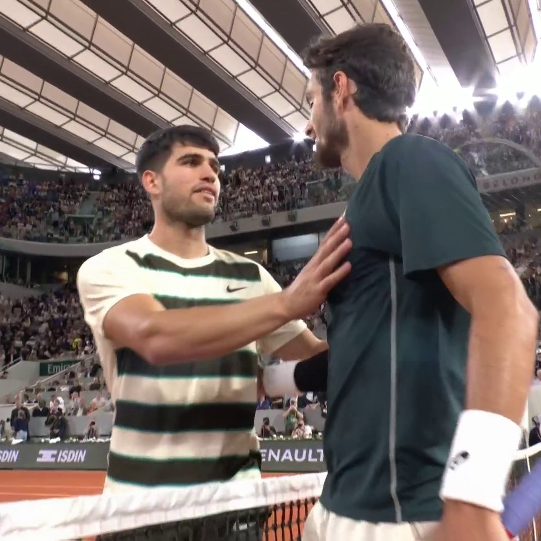 Carlos Alcaraz is through to the Roland Garros final after Lorenzo Musetti is forced to retire 🔒 It's heartbreak for the Italian 💔 #RolandGarros