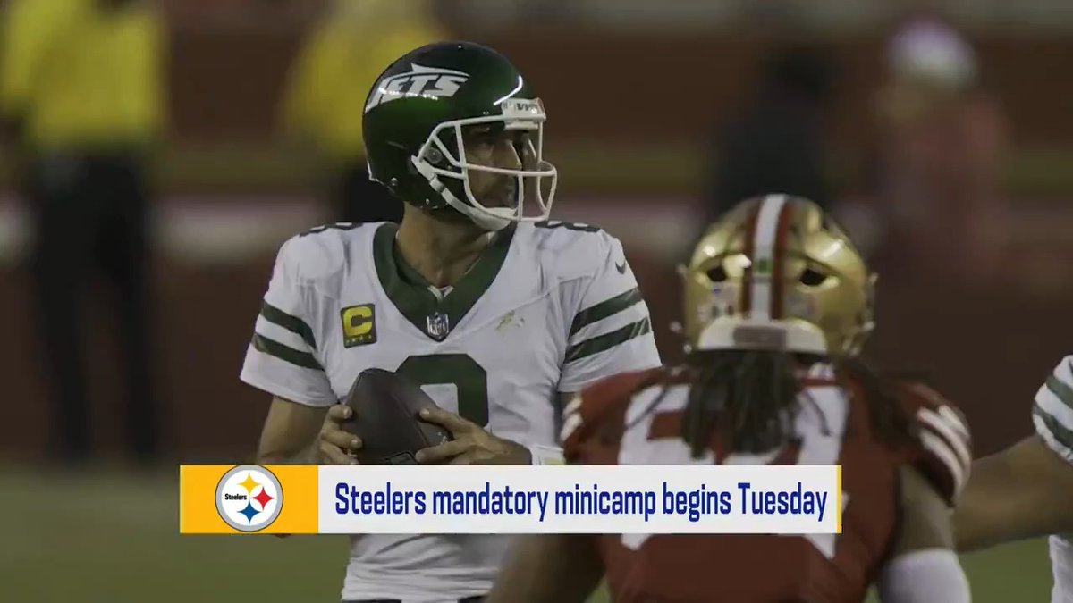 .Ian Rapoport expects the Steelers to add "one more weapon" to the offense for Aaron Rodgers 👀