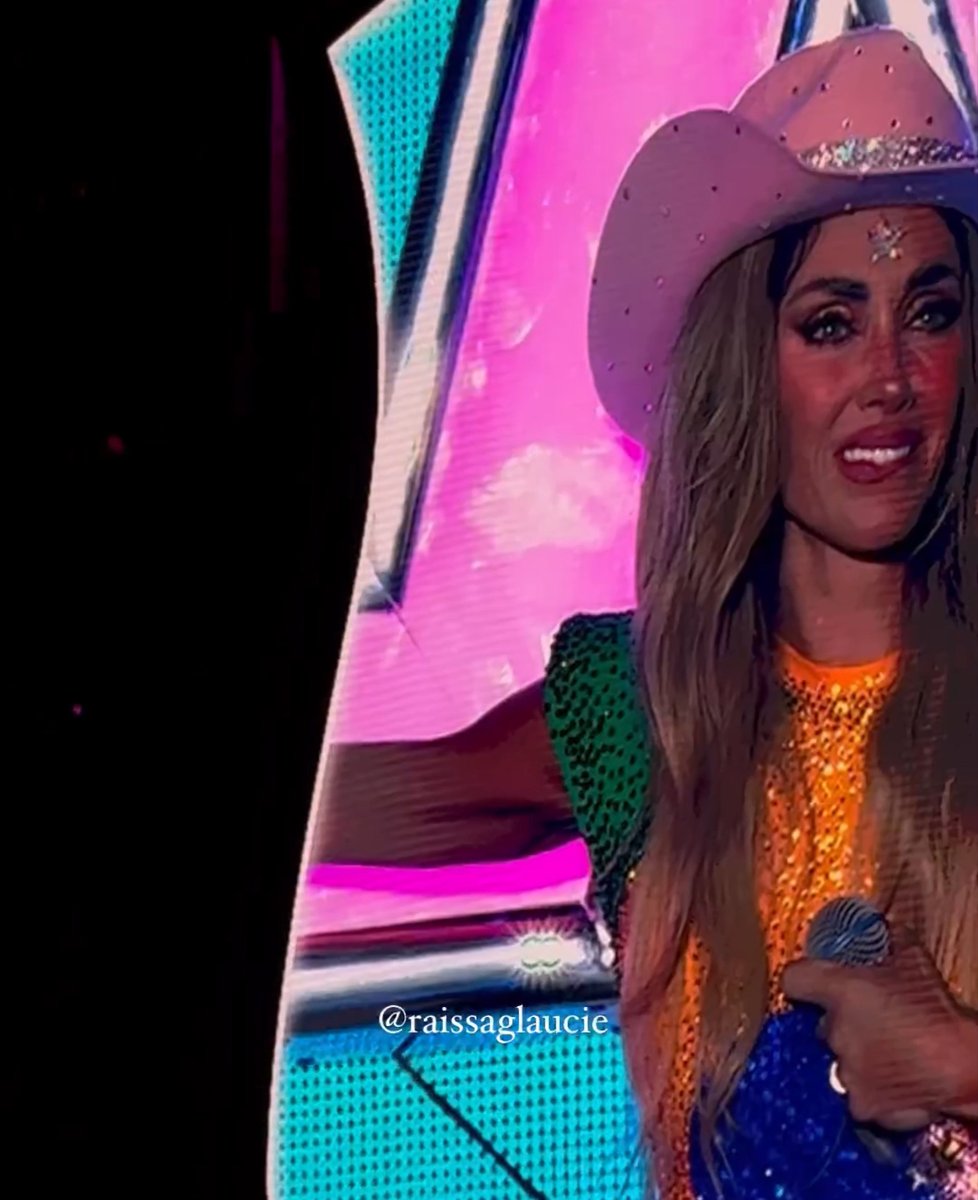 Eu nunca vou superar a reação da Anahi vendo, pela primeira vez, os balões rosas que levamos em sua homenagem. Foi muito especial! 🩷🥹