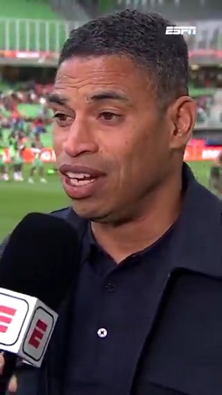 Michael Reiziger begint niet met zijn ideale EK-opstelling. 👀 "Proberen iedereen 45 minuten in de benen te geven."