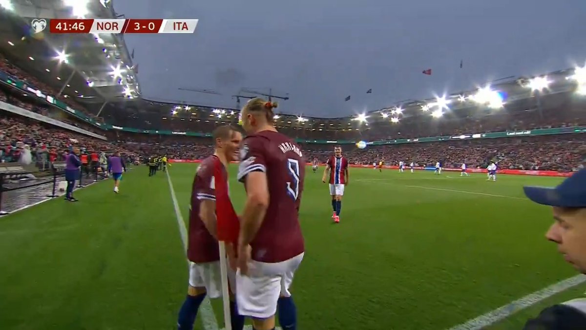 NORWAY MAKES IT 3-0 OVER ITALY 🤯 Erling Haaland finds the back of the net this time 🇳🇴