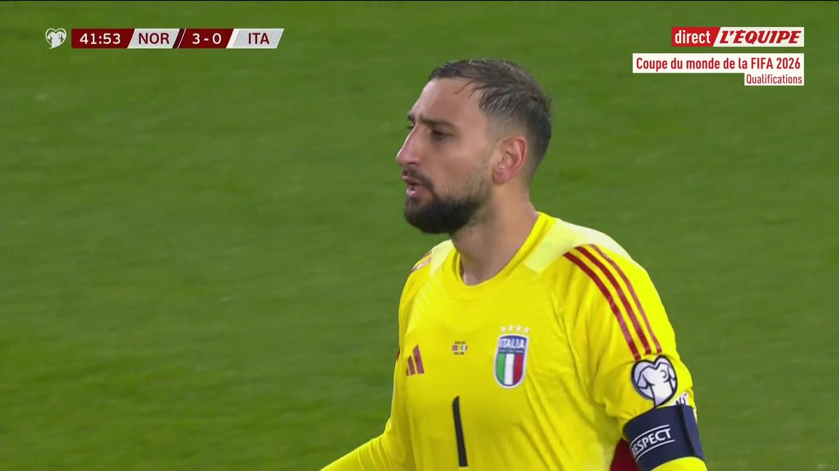 😱 𝗡𝗢𝗥𝗩𝗘̀𝗚𝗘 🇳🇴 𝟯-𝟬 🇮🇹 𝗜𝗧𝗔𝗟𝗜𝗘 Gianluigi Donnarumma est délaissé par sa défense ce soir… Erling Haaland y va de sa célébration. 🎥 la chaine L'Équipe