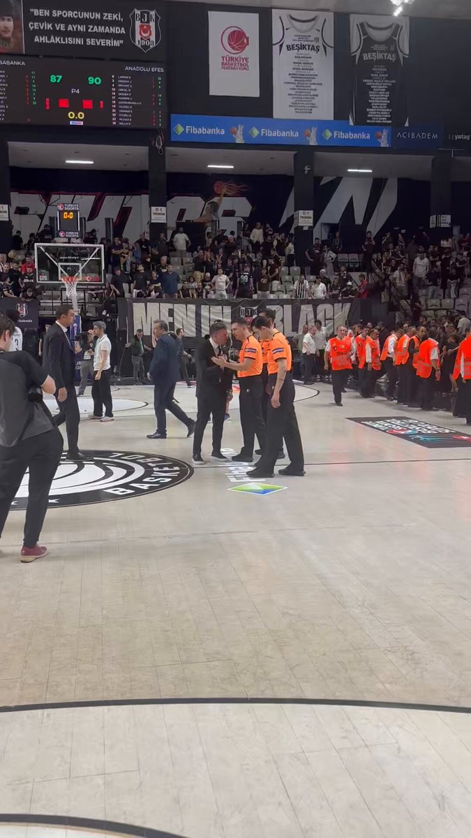MAÇIN ARDINDAN DUSAN ALIMPIJEVIC'IN HAKEMLERE TEPKİSİ!