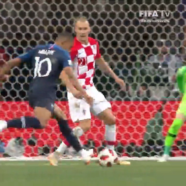 Este GOLAZO de Kylian Mbappé en la final del mundial con tan solo 19 años. 😮‍💨