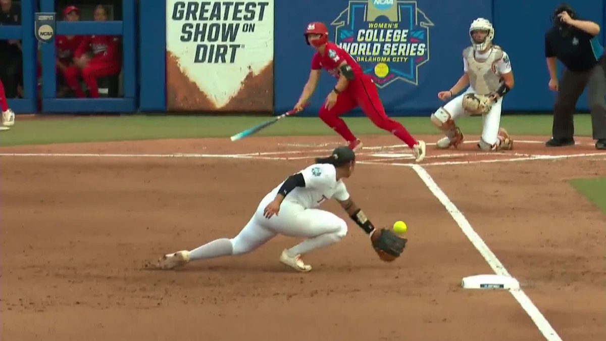 STILL DOING IT ON A TORN ACL MIA SCOTT IS UN-HUMAN!!