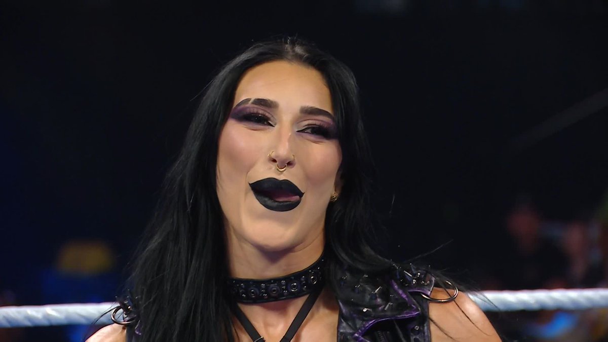 "I do know what it feels like to be a champion and I miss that feeling..." RheaRipley_WWE has her eyes set on gold 👀 #SmackDown