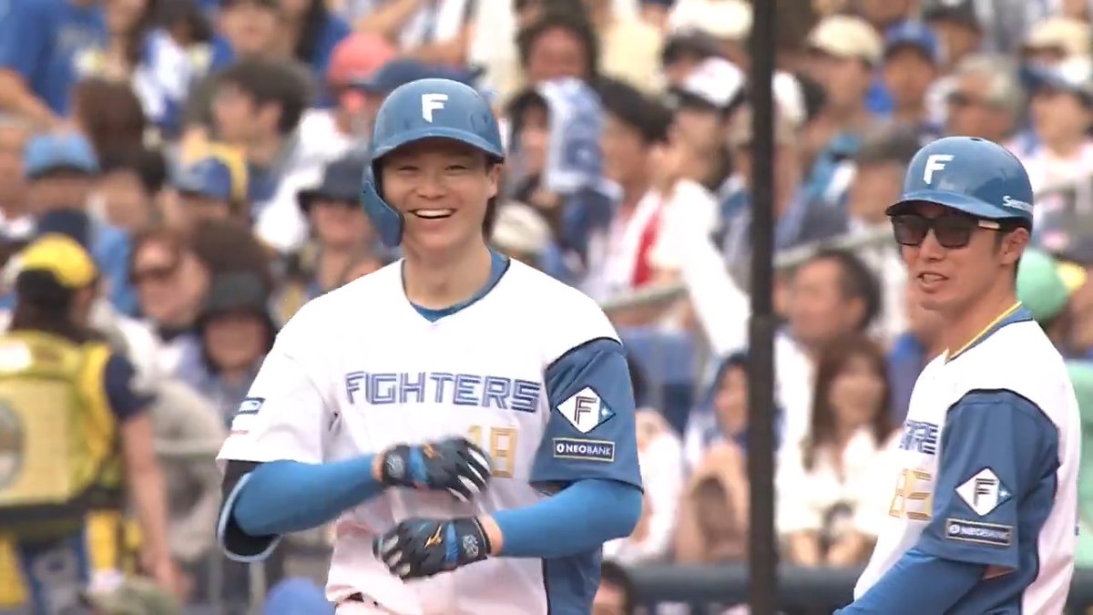 北海道日本ハム #山﨑福也 投手が2点タイムリーヒットを放つ‼️👏✨ #lovefighters