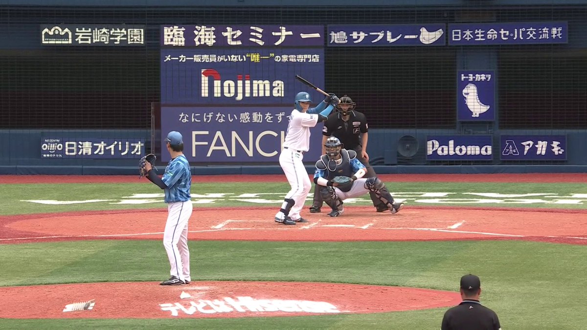 ６番・投手 山﨑福也‼️‼️‼️ ライトへタイムリーを放つ✨✨ #山﨑福也 #lovefighters 7/30(水)・31(木)限定スイングタオルプレゼント！全力応援エリアも販売中！