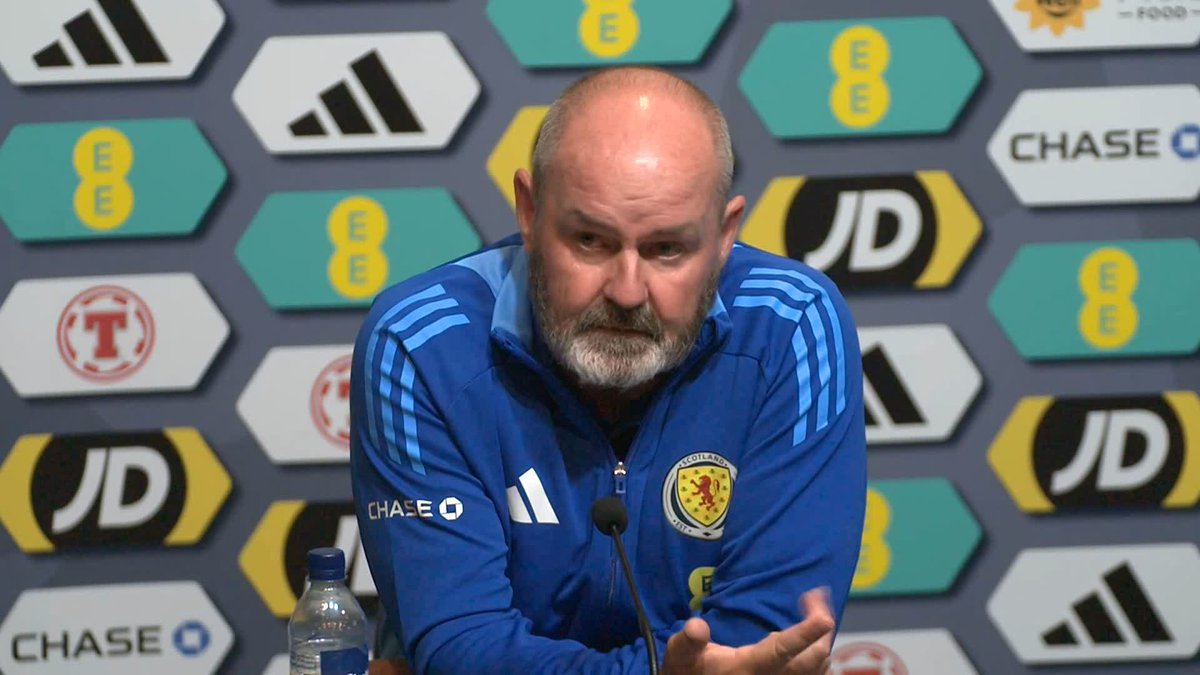 Steve Clarke on the Scotland goalkeeping crisis 🧤