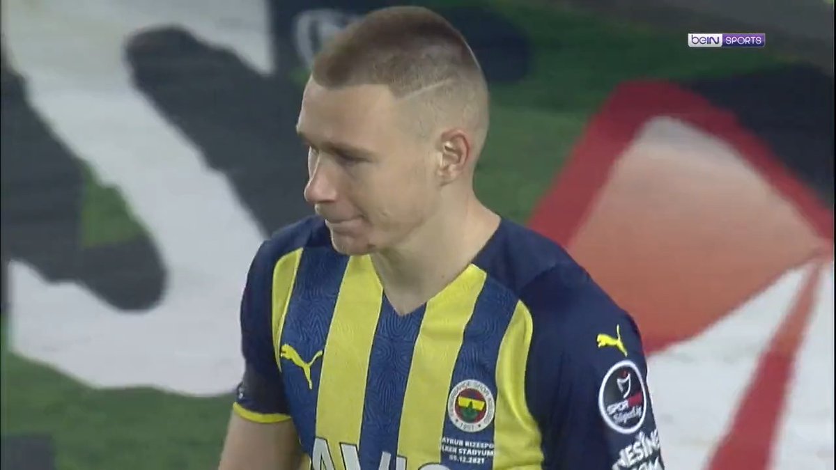 "Devin Özek, Bundesliga tecrübesi olan Attila Szalai'nin geri dönüşüne çok sıcak bakıyor." Kaynak: Devrim Zengi.