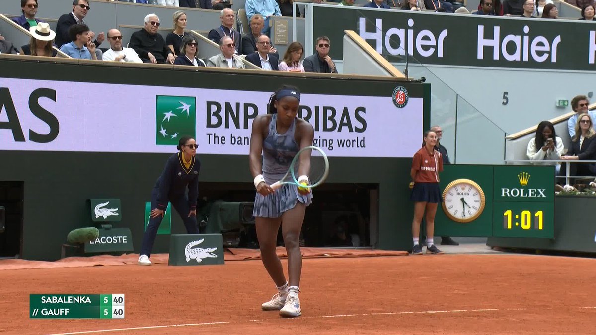 When in doubt, drop shot! #RolandGarros