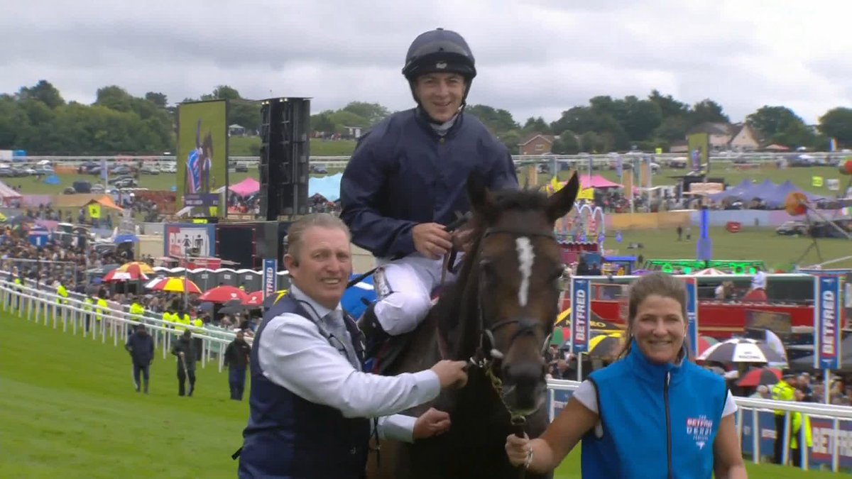 "It's one of the greatest races for any jockey. All I ever wanted to do was win a Derby" 🏆 Wayne Lordan has done just that with Lambourn 👏 #EpsomDerbyFestival | #EpsomDerby