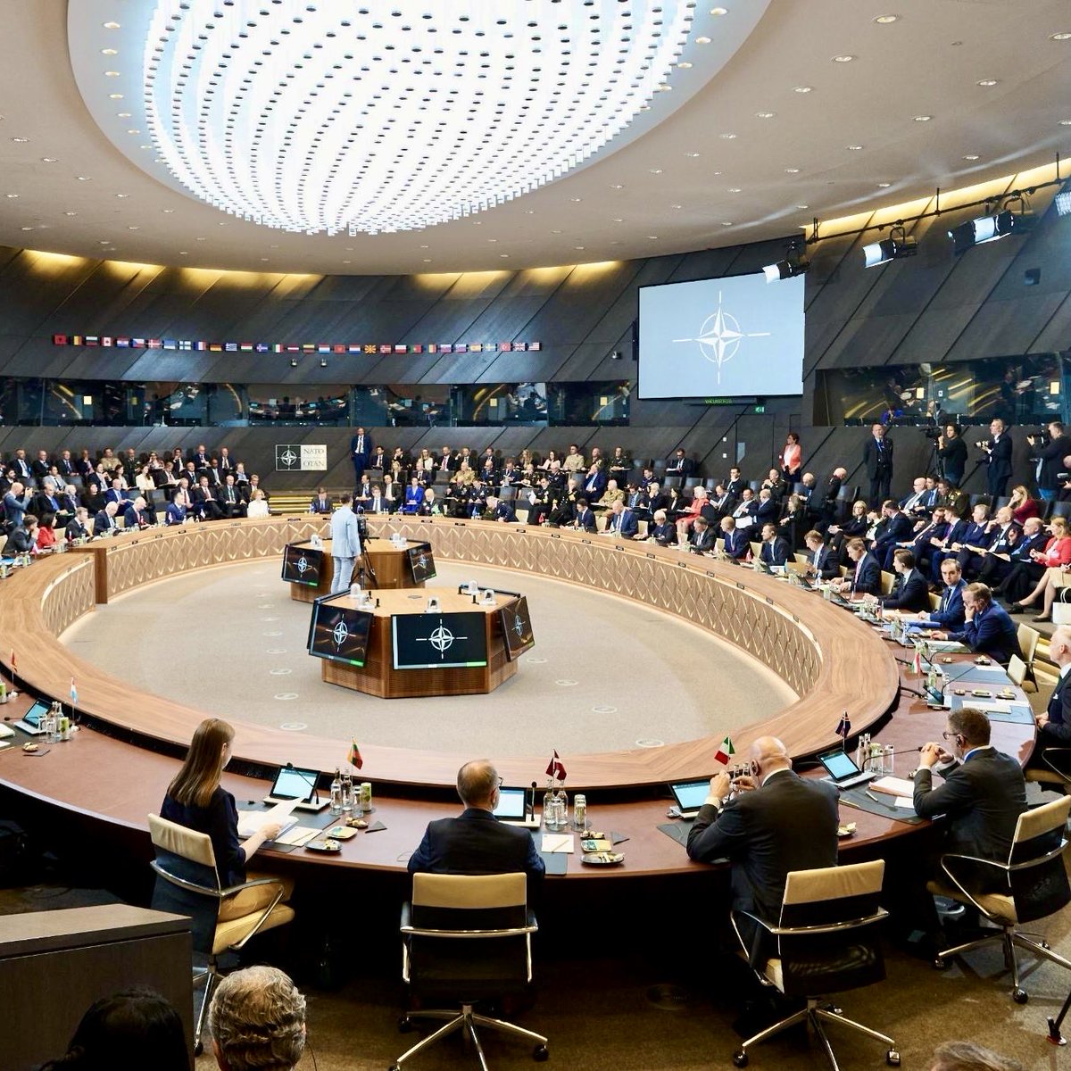 This week, NATO Defence Ministers agreed an ambitious new set of capability targets to build a stronger, fairer, more lethal Alliance, and ensure warfighting readiness for years to come Tap to read our #DefMin wrap-up ⤵️