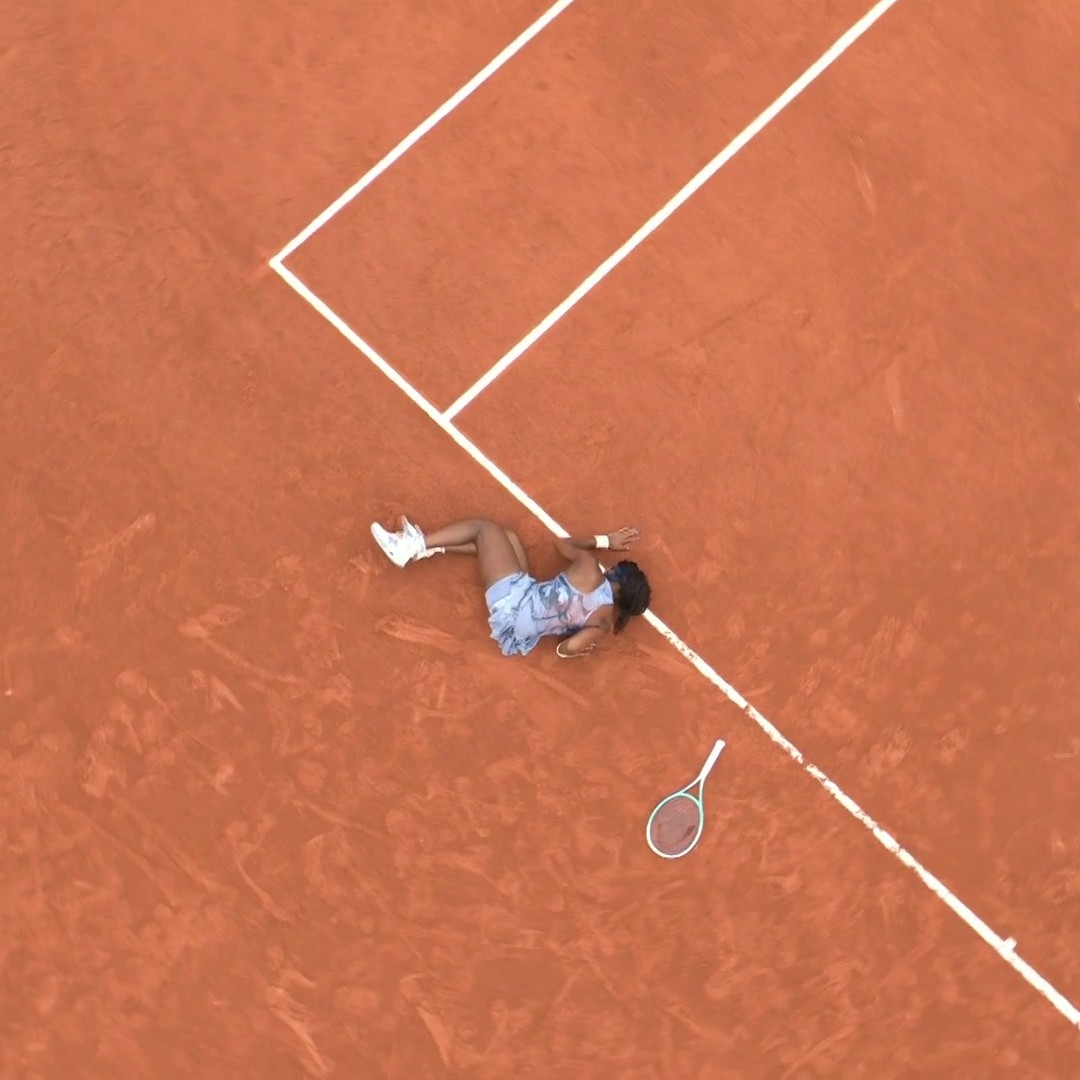 SHE'S DONE IT! COCO GAUFF DEFEATS ARYNA SABALENKA TO TAKE THE WOMEN'S SINGLES TITLE AT ROLAND-GARROS 🤩🏆 #RolandGarros