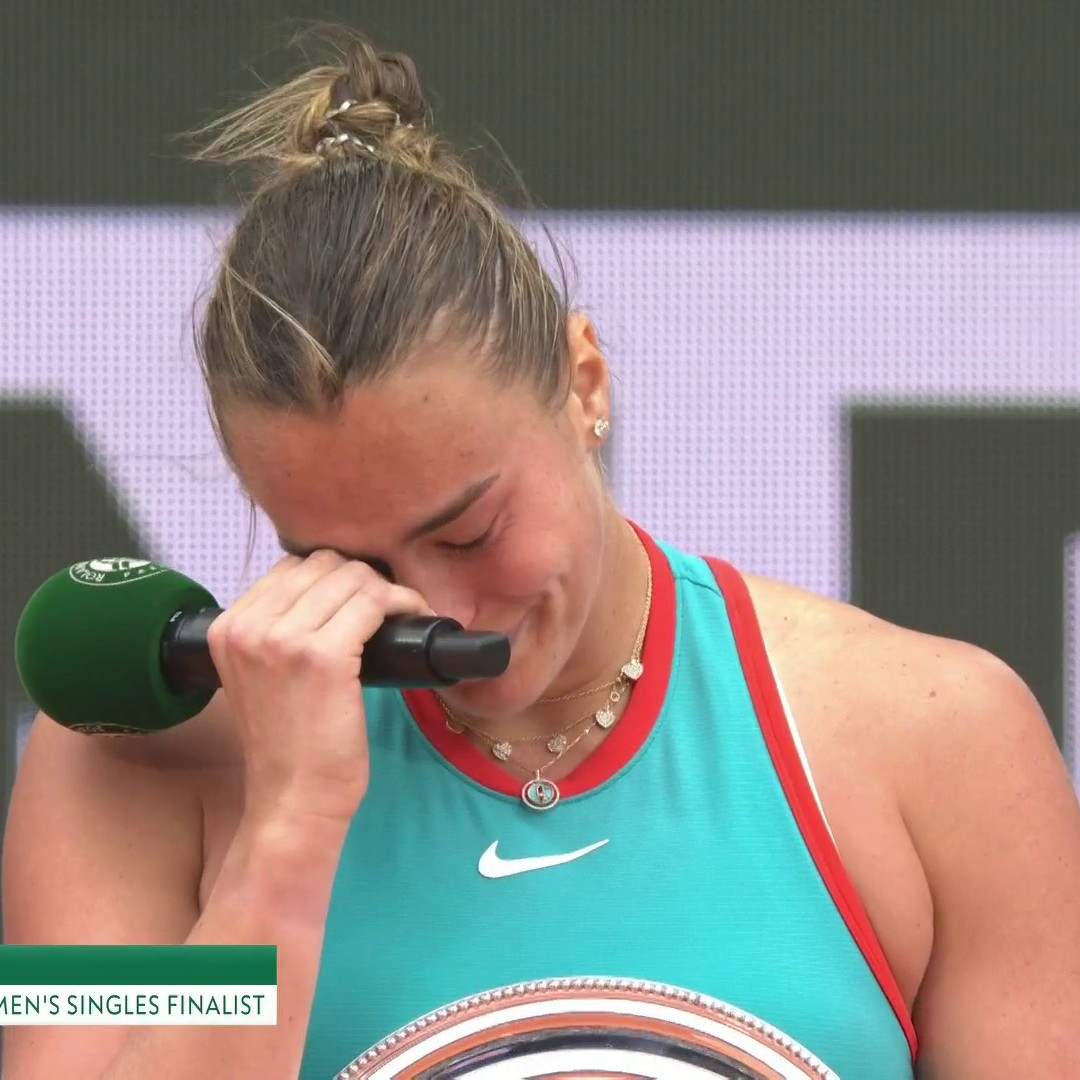 “Honestly guys this all hurts so much” Aryna Sabalenka tries to fight off the tears after defeat to Coco Gauff in the Roland-Garros final 🥹 She’ll be back stronger 💪 #RolandGarros